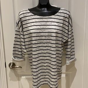 Women new with tags long top